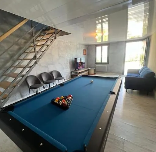 Вилла Les Jardins De Parfondeval